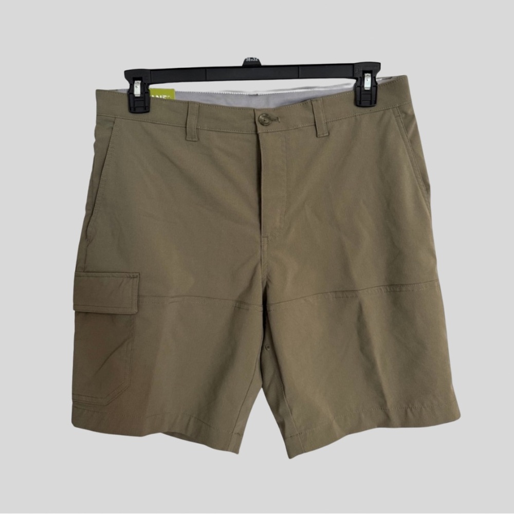 NWT Savane Men's Dusty Olive Wicking Cargo Shorts